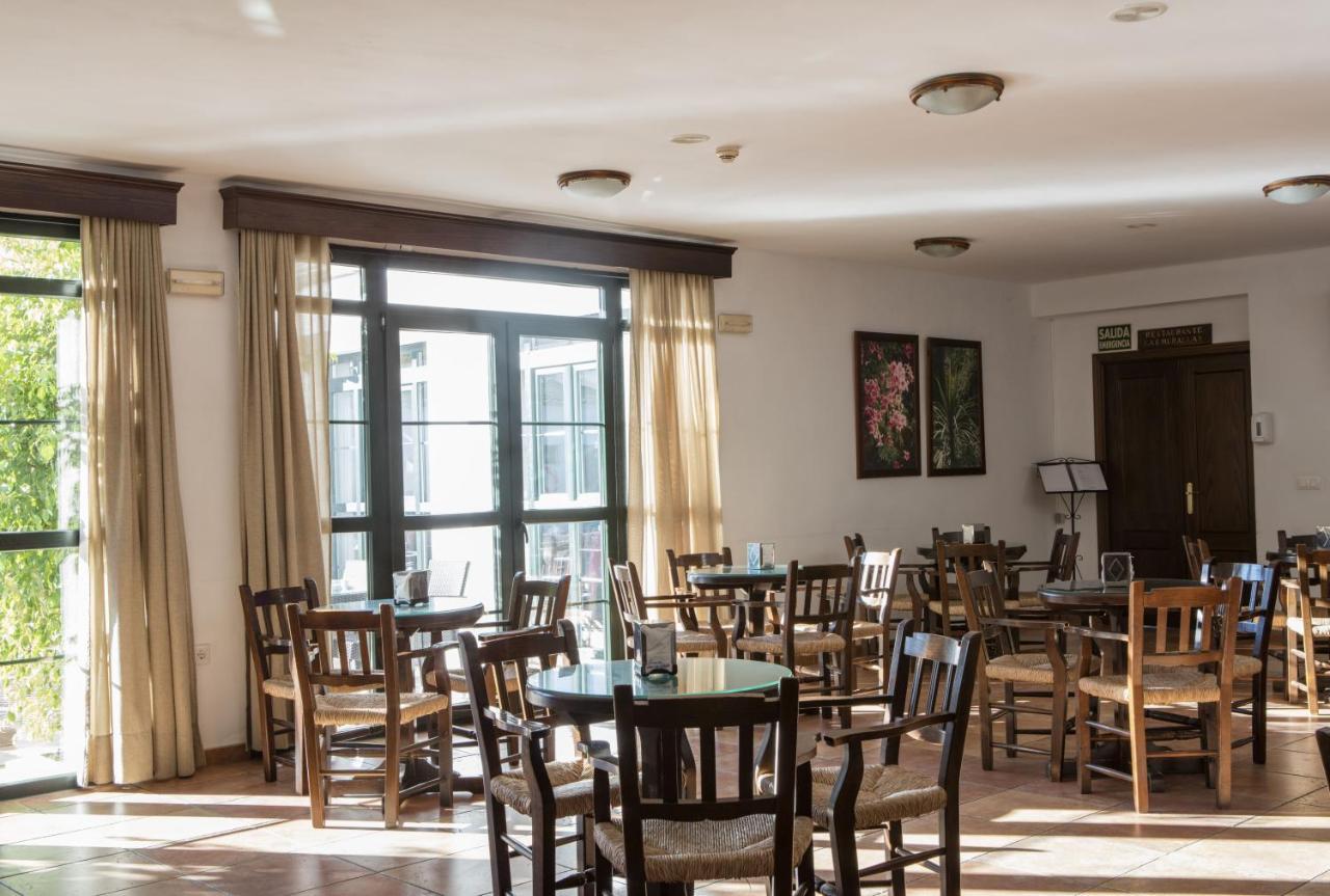 Hotel Tugasa Sierra Y Cal オルベラ エクステリア 写真