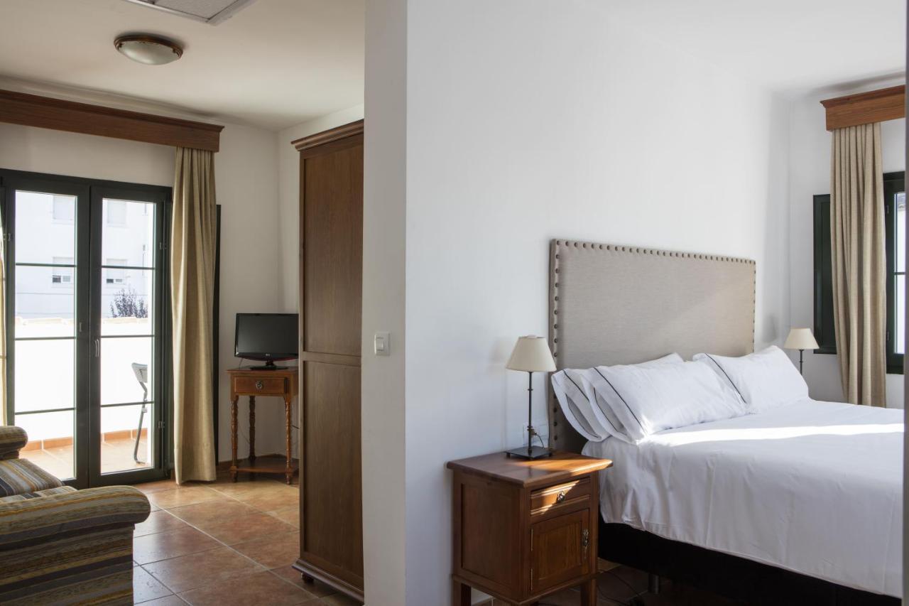 Hotel Tugasa Sierra Y Cal オルベラ エクステリア 写真