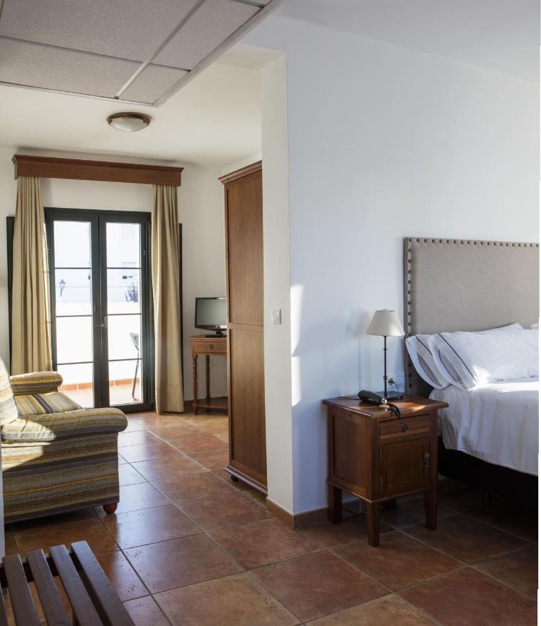 Hotel Tugasa Sierra Y Cal オルベラ エクステリア 写真