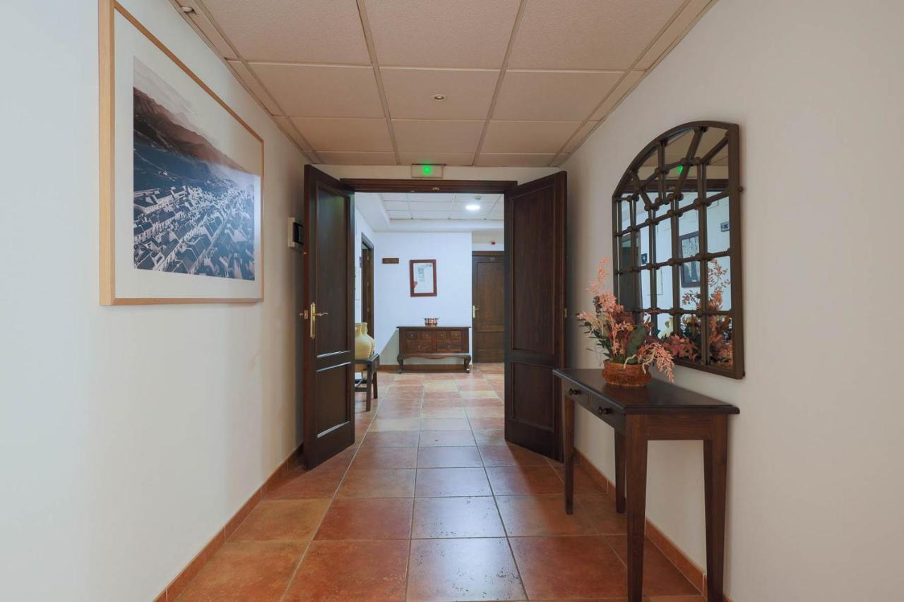 Hotel Tugasa Sierra Y Cal オルベラ エクステリア 写真