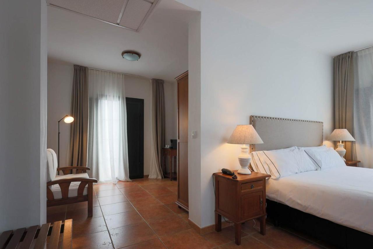 Hotel Tugasa Sierra Y Cal オルベラ エクステリア 写真